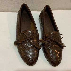 Sesto Meucci Brown Woven Loafers 7 fits like 6.5